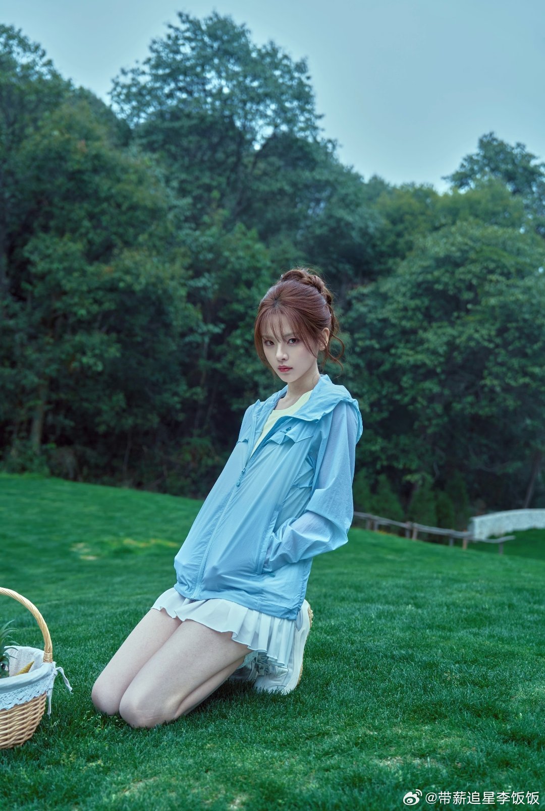 杨超越春季户外运动风写真～ 