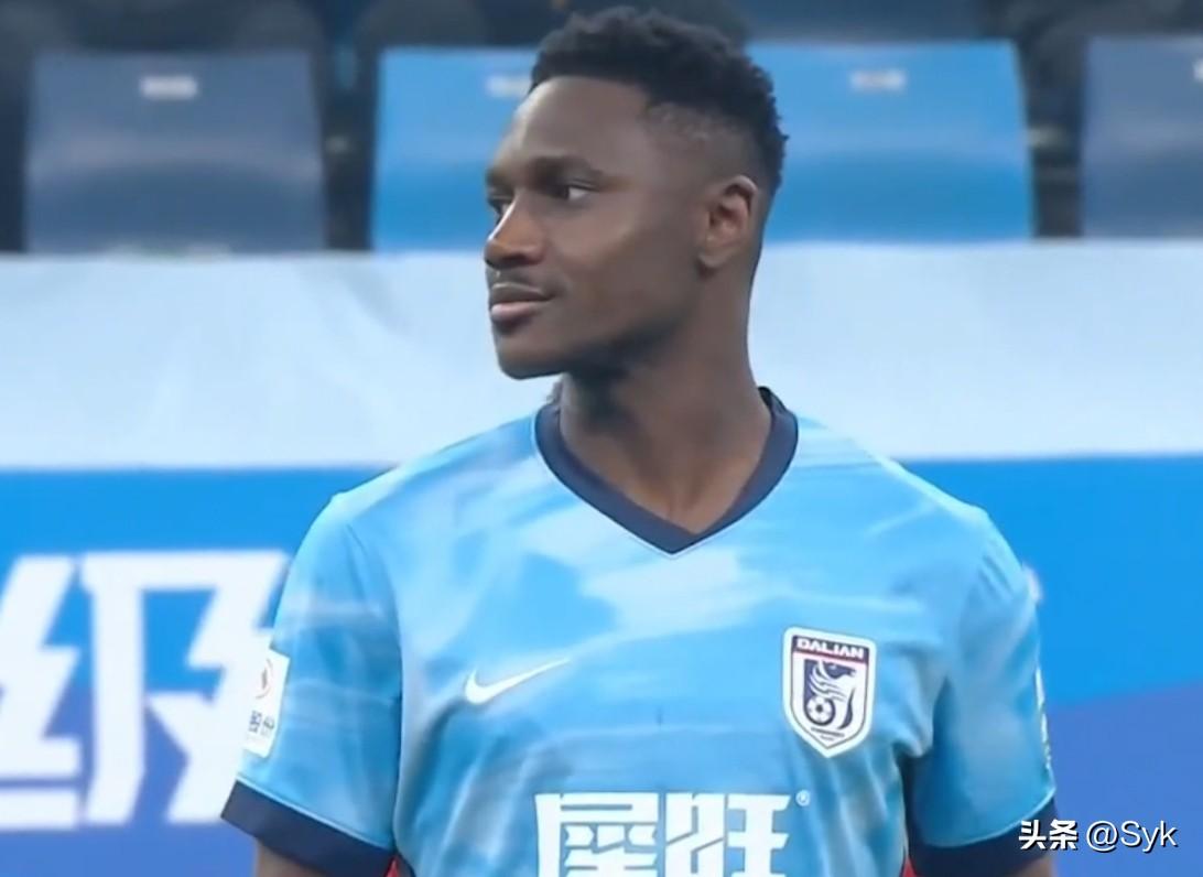 恭喜大连英博，1-0力克卫冕冠军上海海港，收获本赛季首次胜利！
 
梭鱼湾球场5