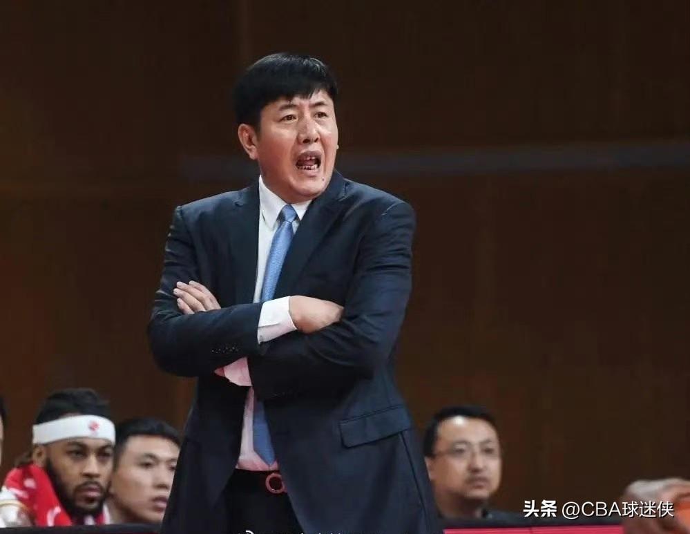 丁团长又上岗了！从CBA下课到浙BA挂帅，这速度谁比得了？

丁伟找到新工作了。