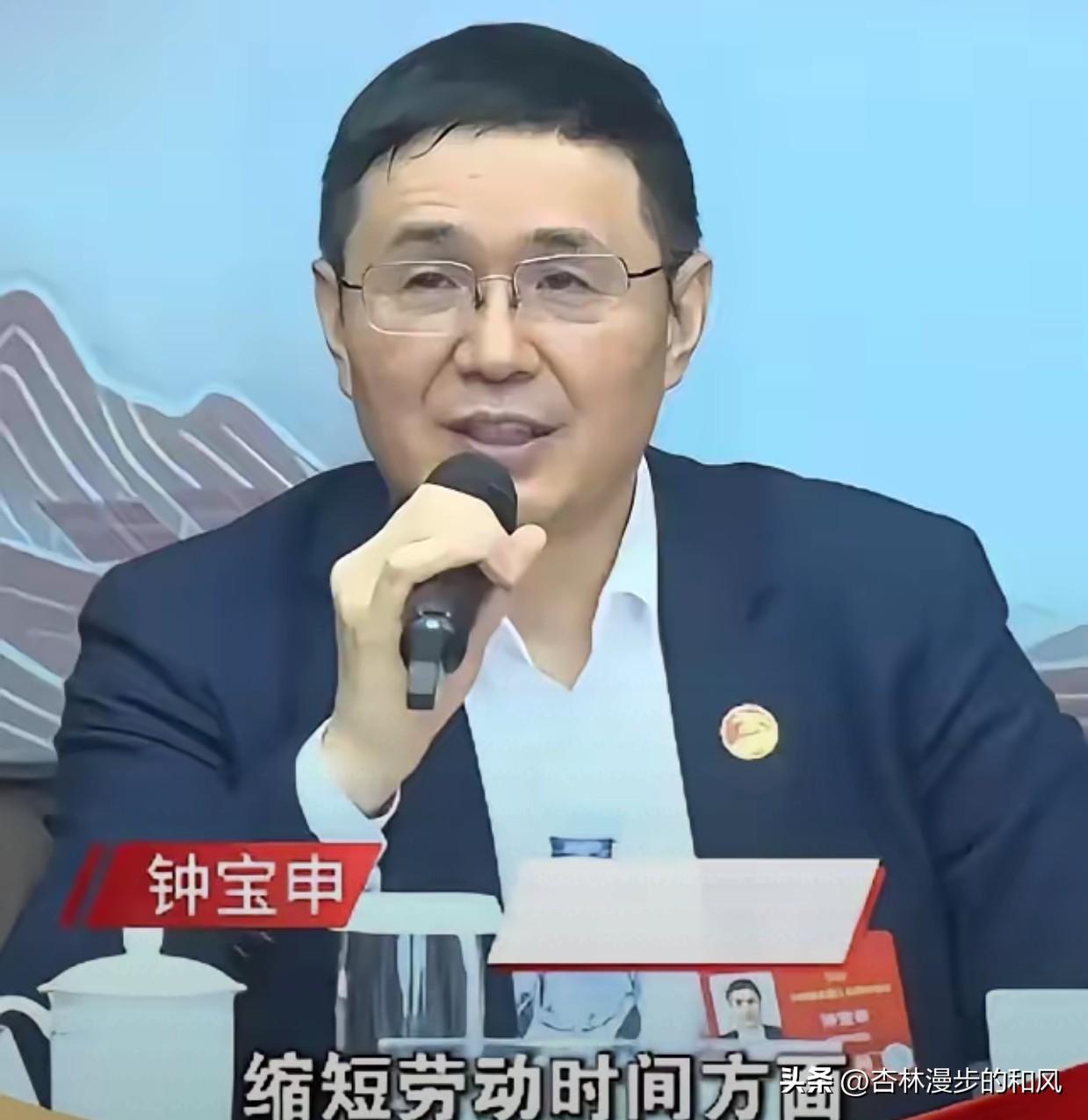 打工人的十二小时，谁定的规矩？

我有个亲戚在浙江一家纺织厂干了十五年，去年查出