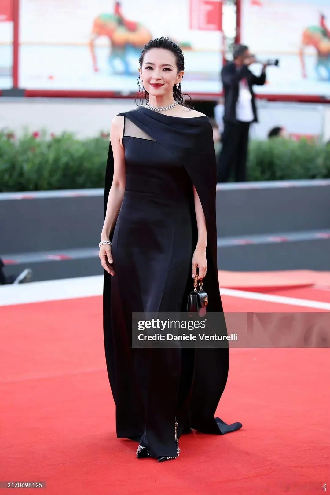 姨，古驰特别定制 ​​​