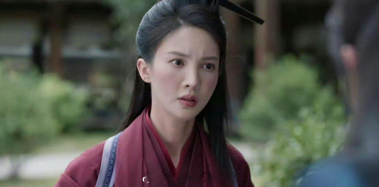 #叶灵儿腮红# 噢哦莫哦莫，一时间不知该心疼叶灵儿还是金晨了啊！网友在看了电视剧