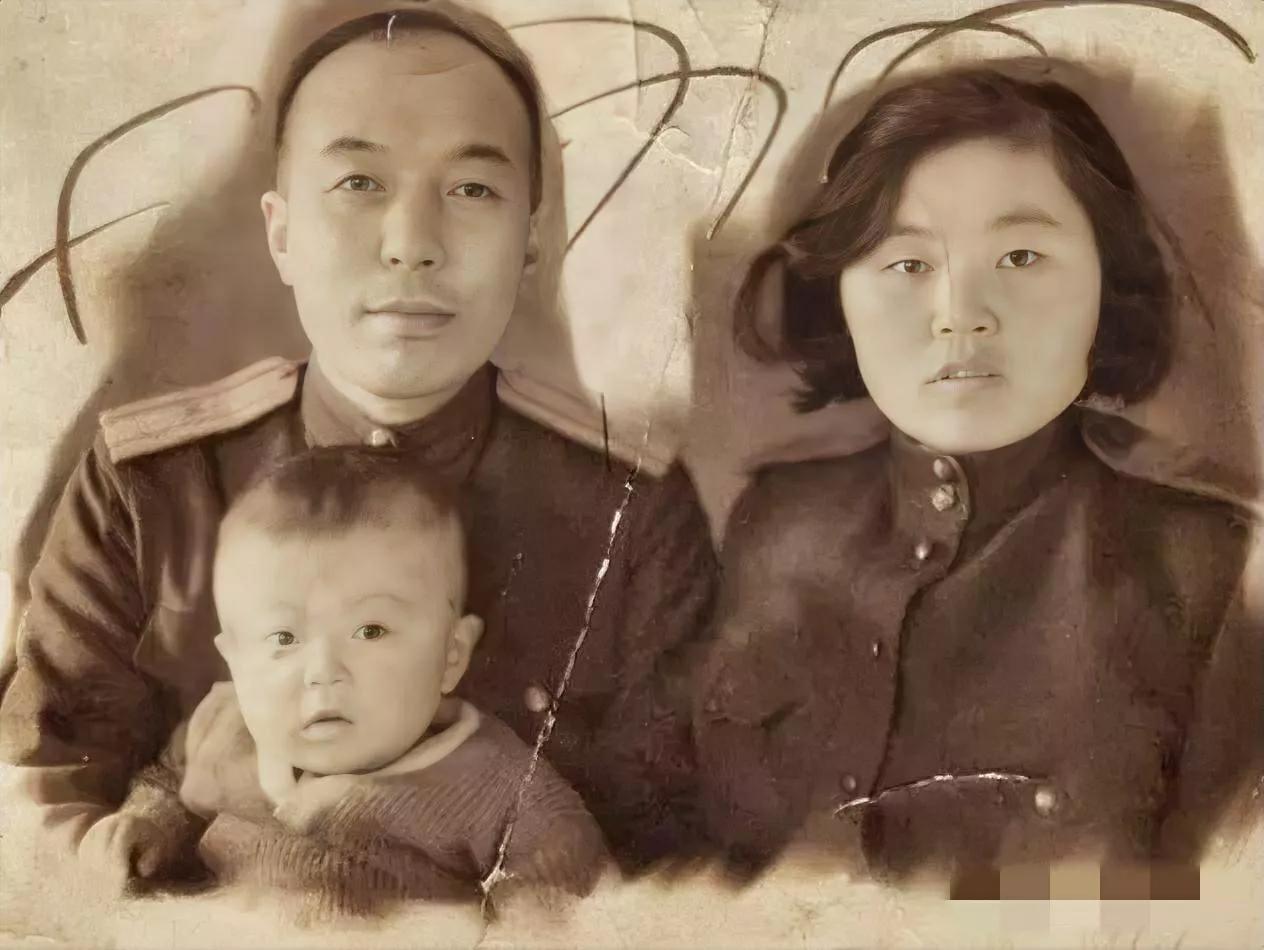 1941年，抗联总指挥李兆麟没和妻子商量，亲手将刚出生的小儿子扔在白雪皑皑的山林