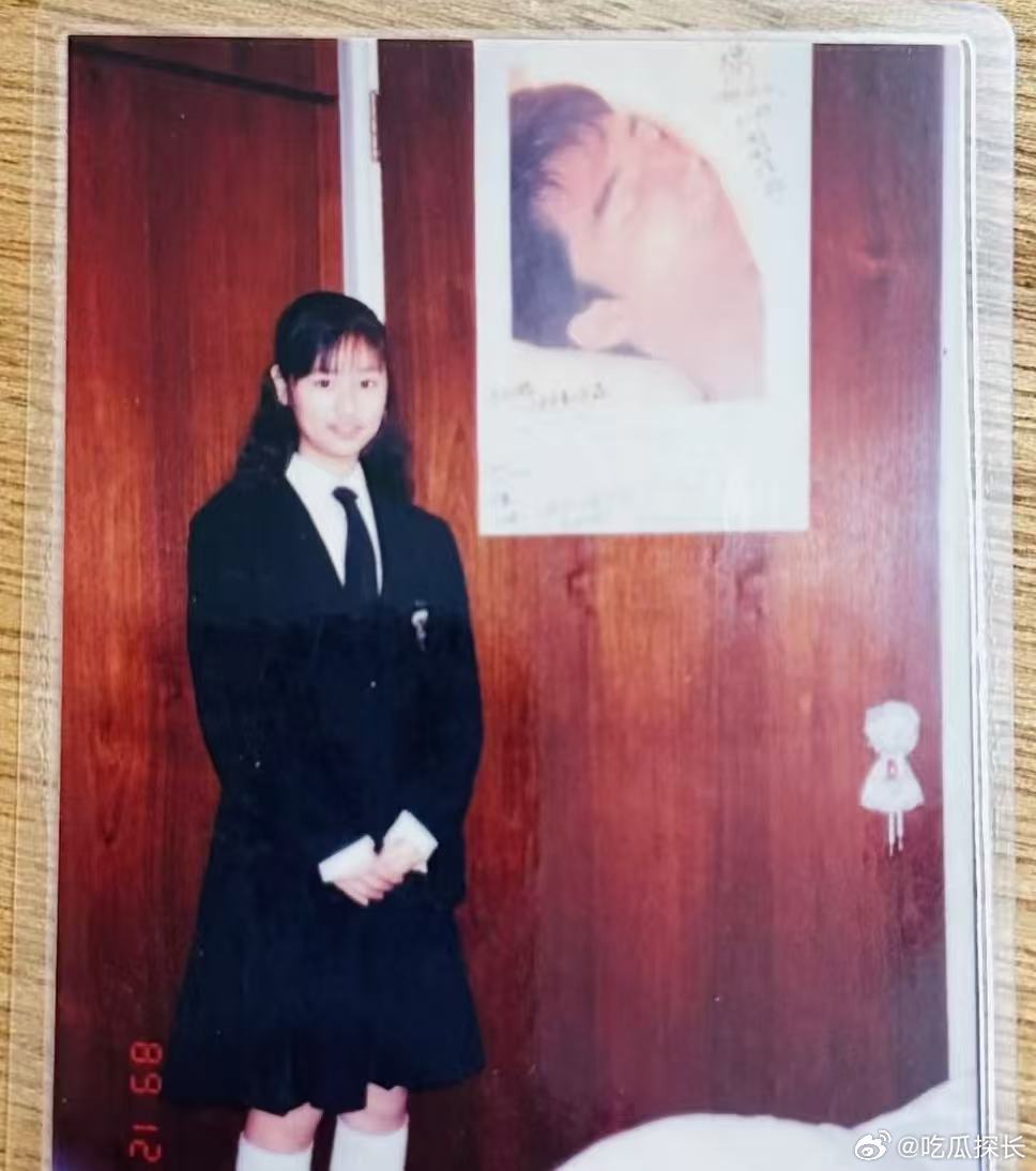 林心如晒学生时期制服照林心如晒学生时期制服照，林心如真的是天然大美女，美到大林心