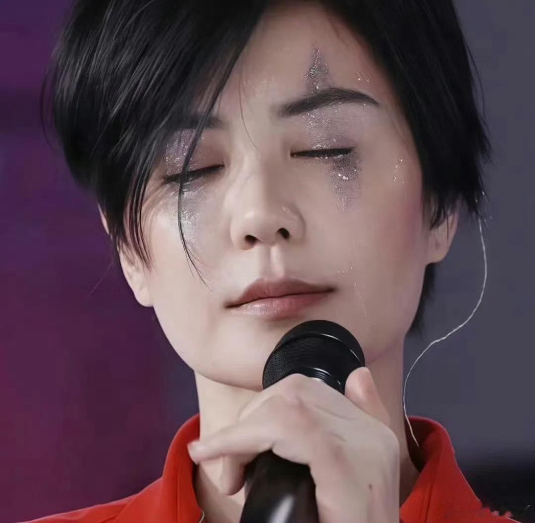 王菲 春晚。真的假的，狠狠期待一下 