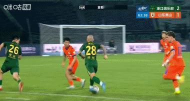 韩鹏指导用上半场让球迷知道他的战术灵活有效，用下半场再次让球迷知道上半场的战术是