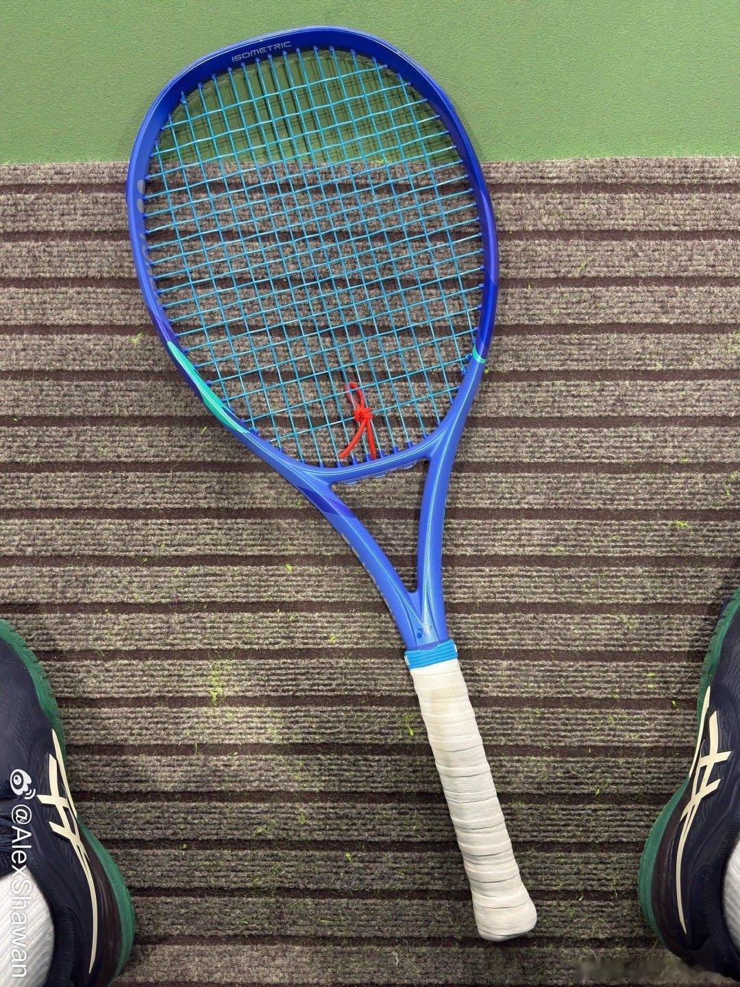 今天对Ezone的喜爱程度又增加了一层，化身月亮女神，就是不出界我的日常plog