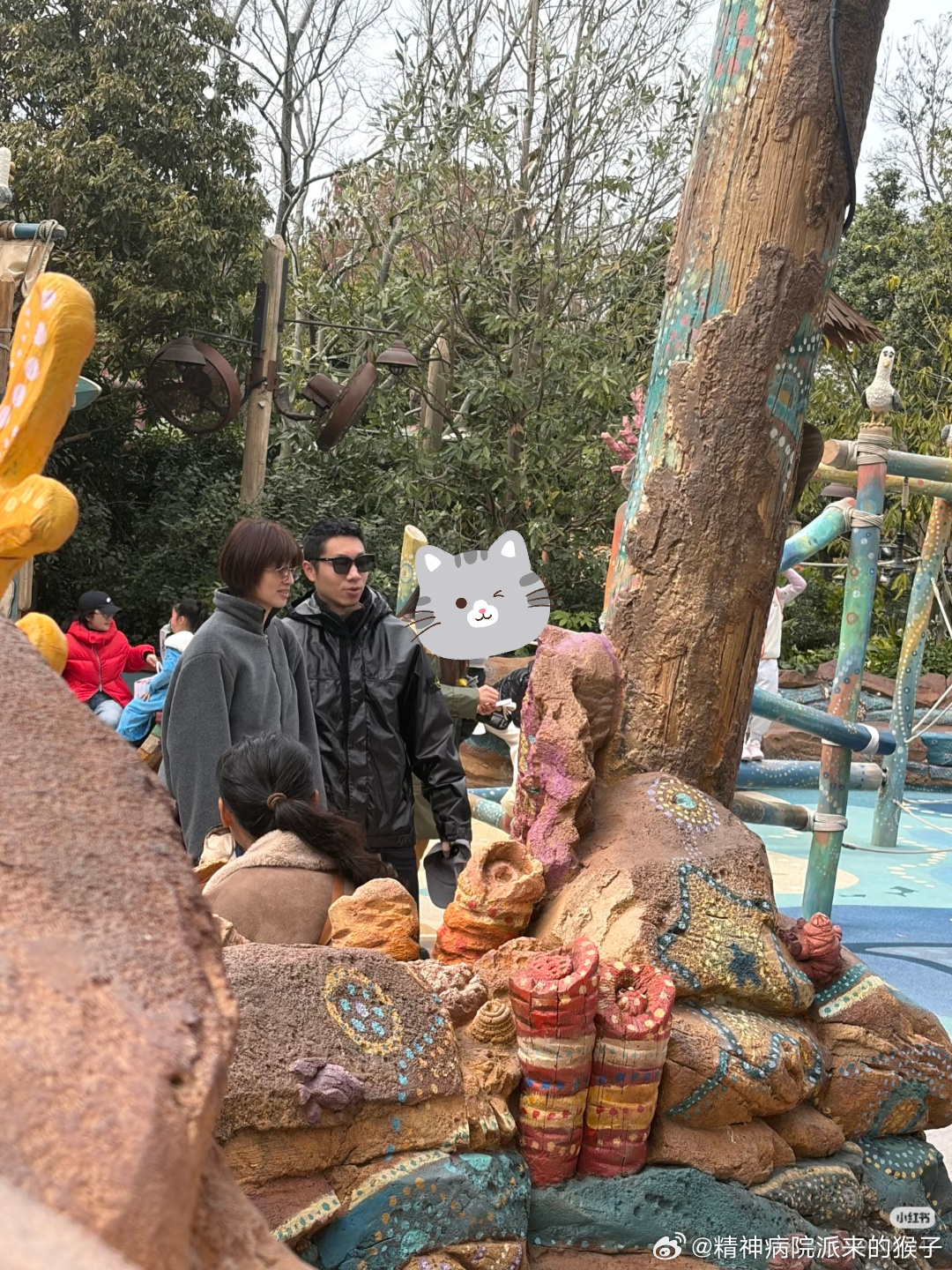 迪士尼年卡用户——周末带着xyk和妹宝逛迪士尼被偶遇的许昕姚彦😂cr·闪闪爱蹦