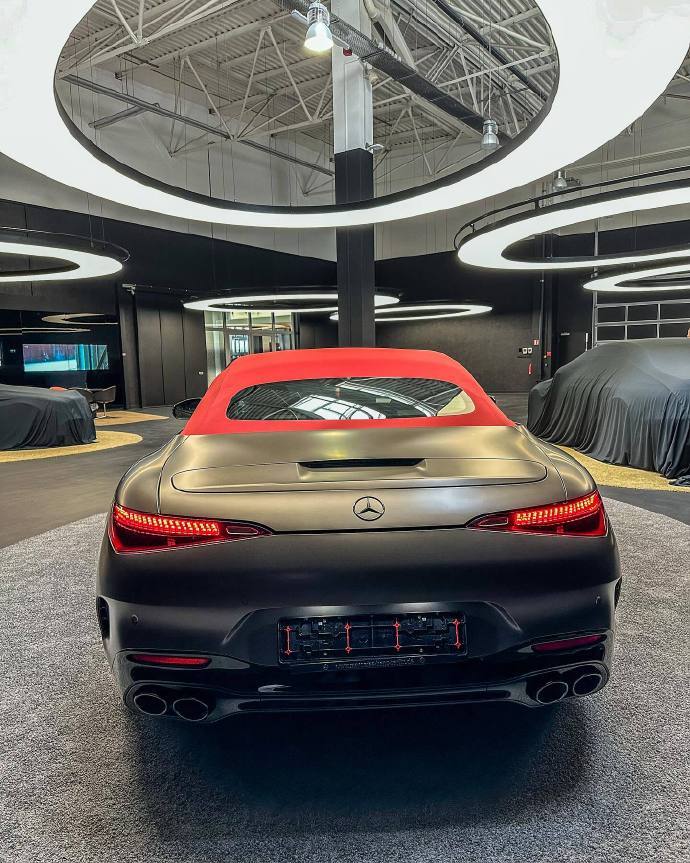 Mercedes-Benz 