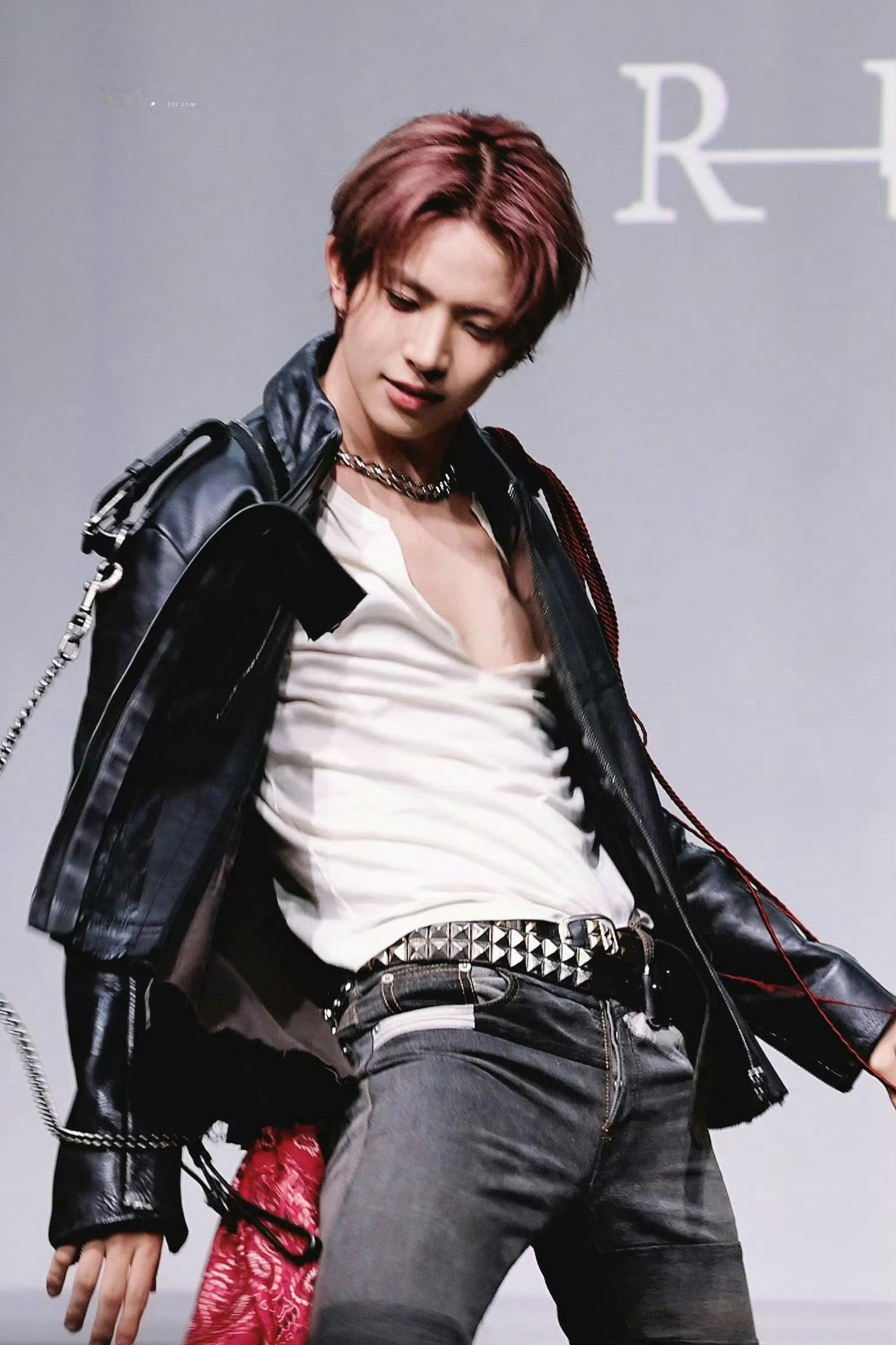 要不要这么大方啊 姐姐🥵🥵🥵 