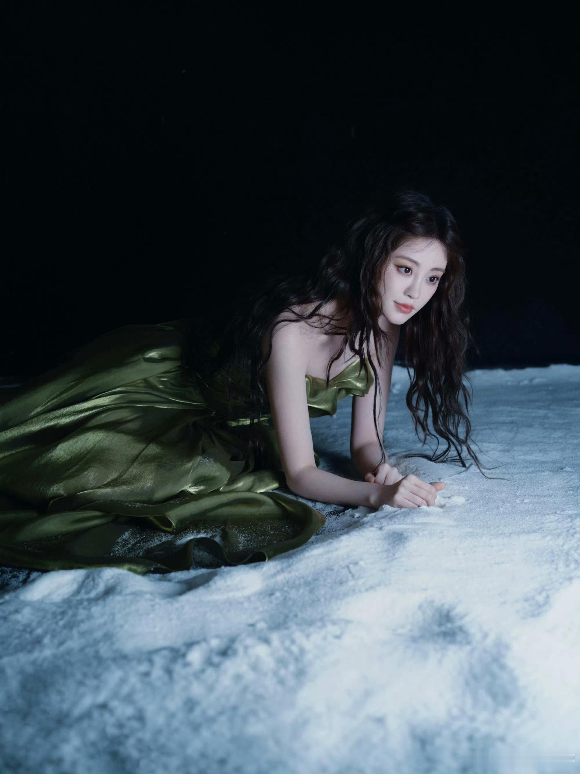 祝绪丹 八音盒里的冰雪精灵看到祝绪丹尖叫之夜的出发图，脑海瞬间蹦出八音盒里的冰雪