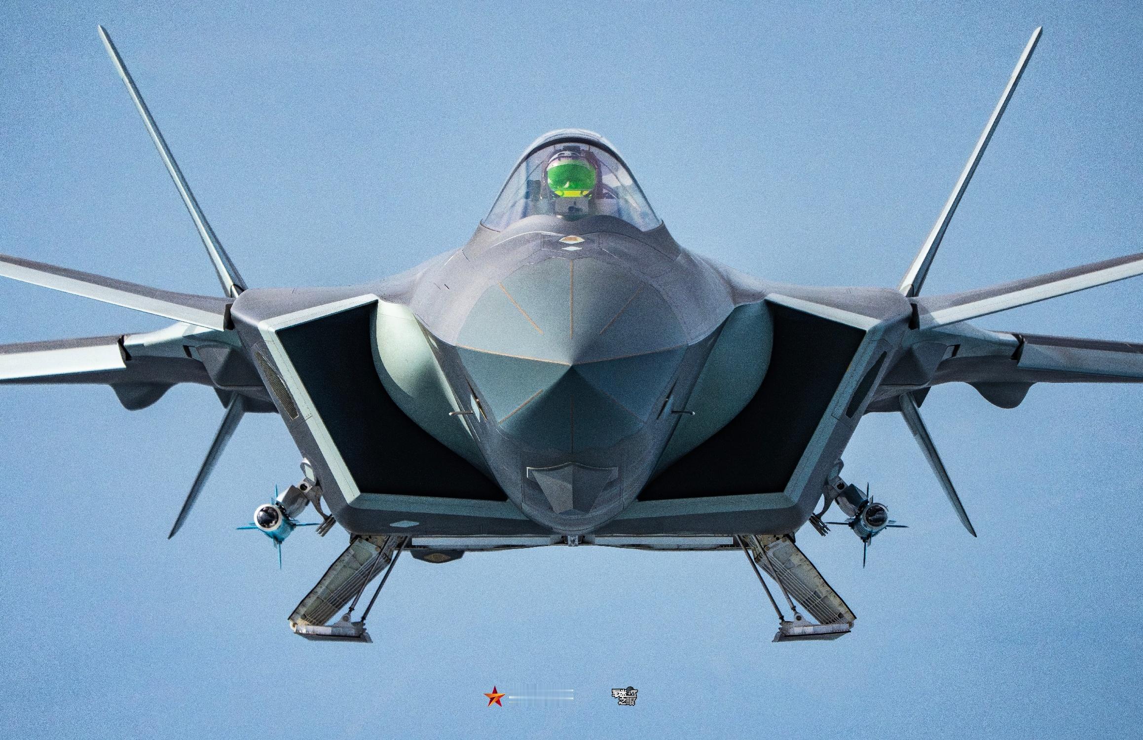 又有官方福利J-20打开主副弹舱两处导弹的高清空对空摄影烽火问鼎计划