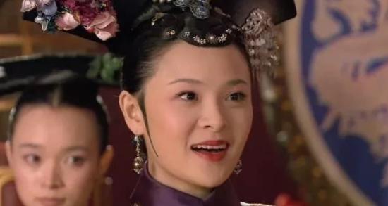 公元1692年，懋嫔宋氏，一个来自贫寒家庭的女子，被送入了皇四子胤禛府邸，成为了