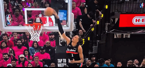 超级怪没扣进，可惜了！文班季后赛首秀队史第一！
最后一分钟，杨瀚森上场，开拓者0