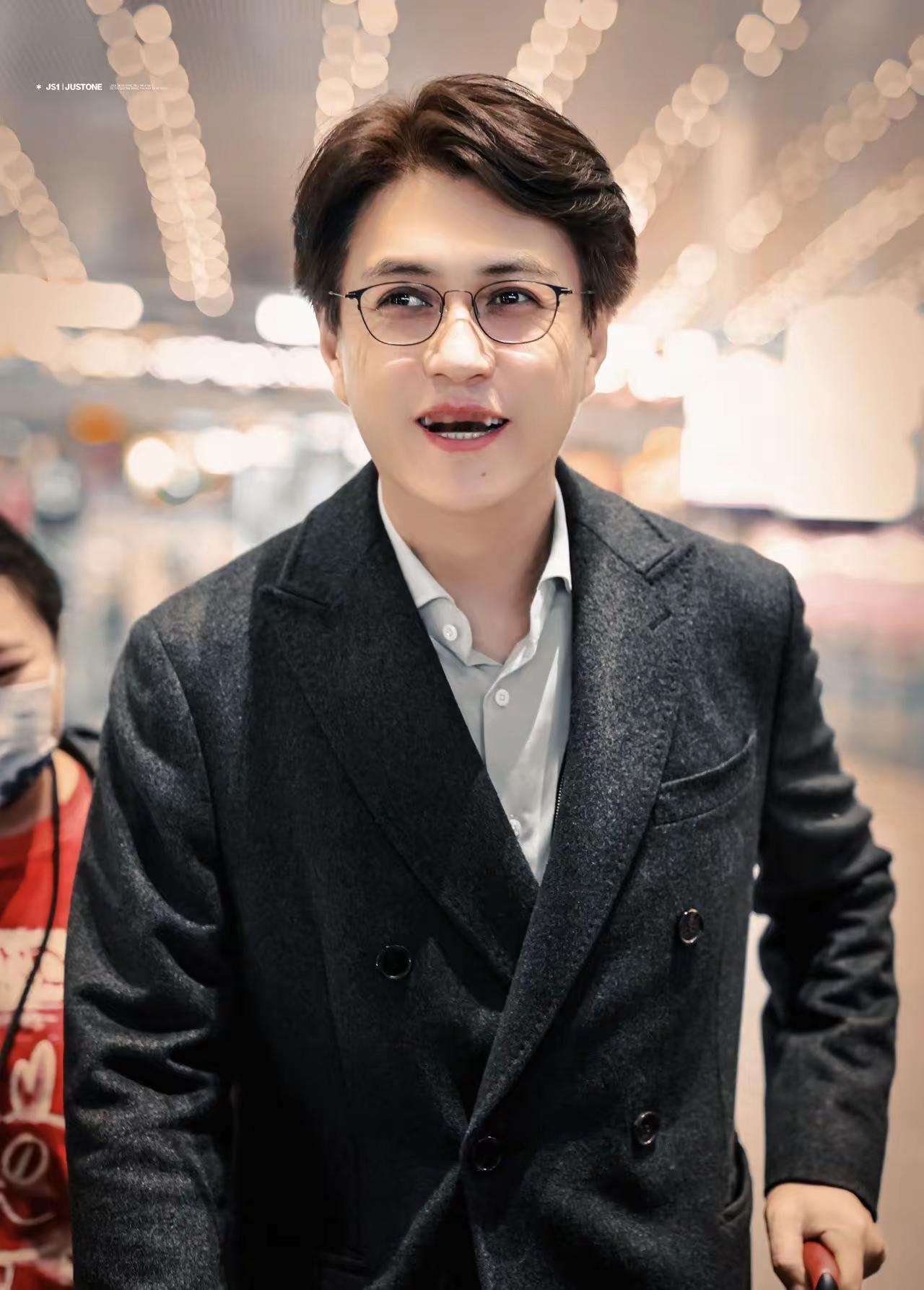 东东太帅了靳东 帅就完事了
