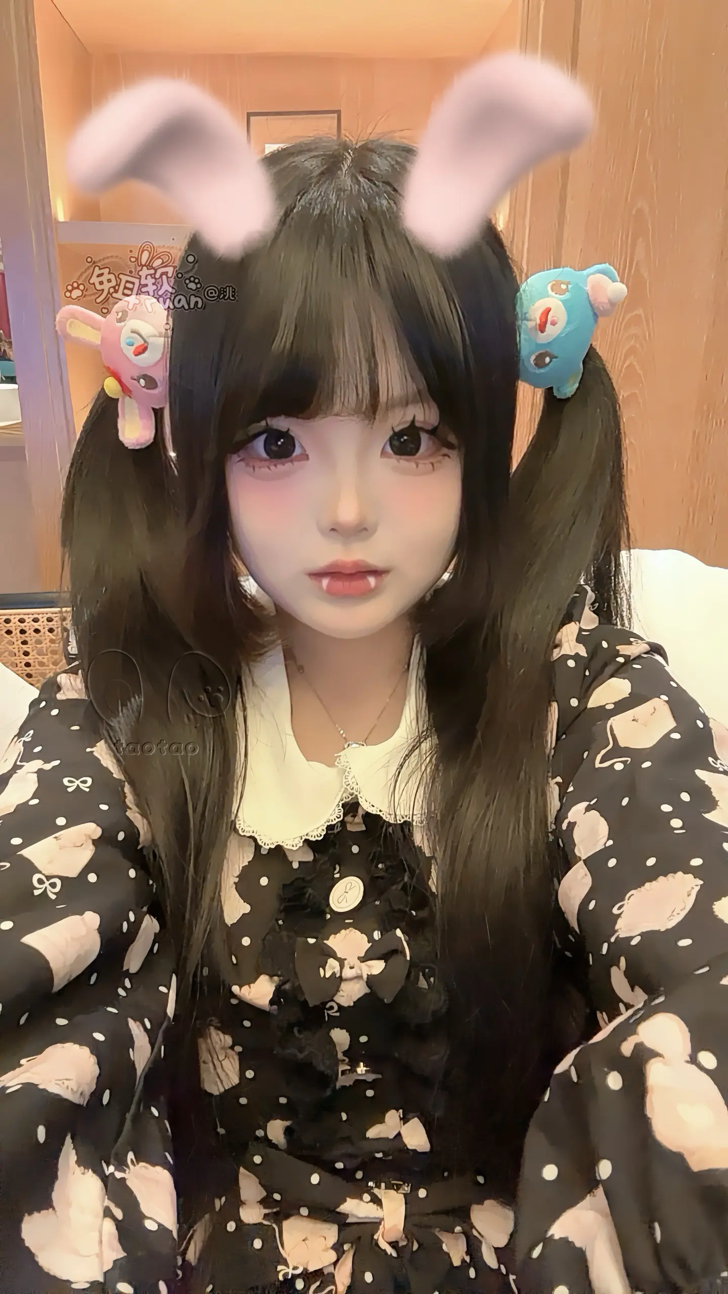 长长的头发 短短的指甲