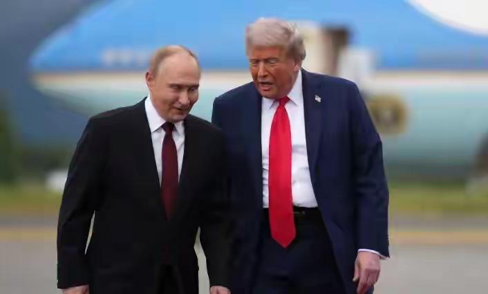 荒唐！乌扬言战后留80万大军、拒让顿巴斯，俄外长直戳要害：这路走不通！
 
乌克