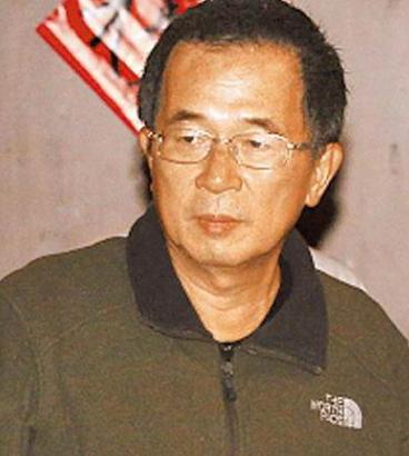 台湾政坛又凑了一出热闹的逼宫戏码，主角是大家的老熟人、保外就医多年的台湾地区前领
