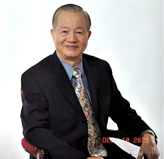 曾仕强先生对台湾未来的预言：“台湾会由一位出人意料的人物，以一种始料不及的方式解