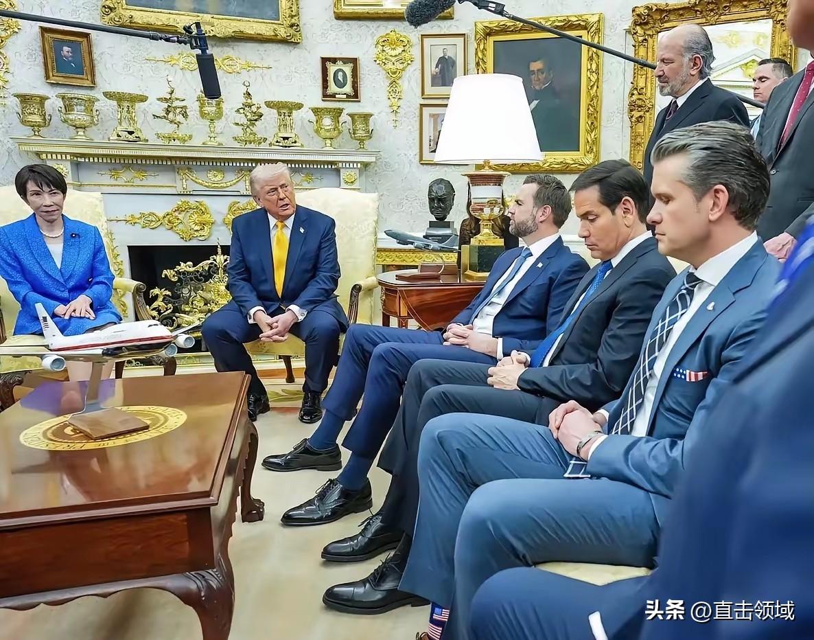 高市早苗这趟华盛顿之行，真是热脸贴了冷屁股。她揣着一肚子“抗中”剧本想去白宫讨个