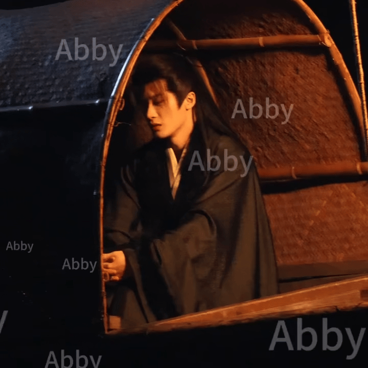 震惊！一古人被对岸的人从众吓到，并说了一句现代语“我的妈呀”！ 