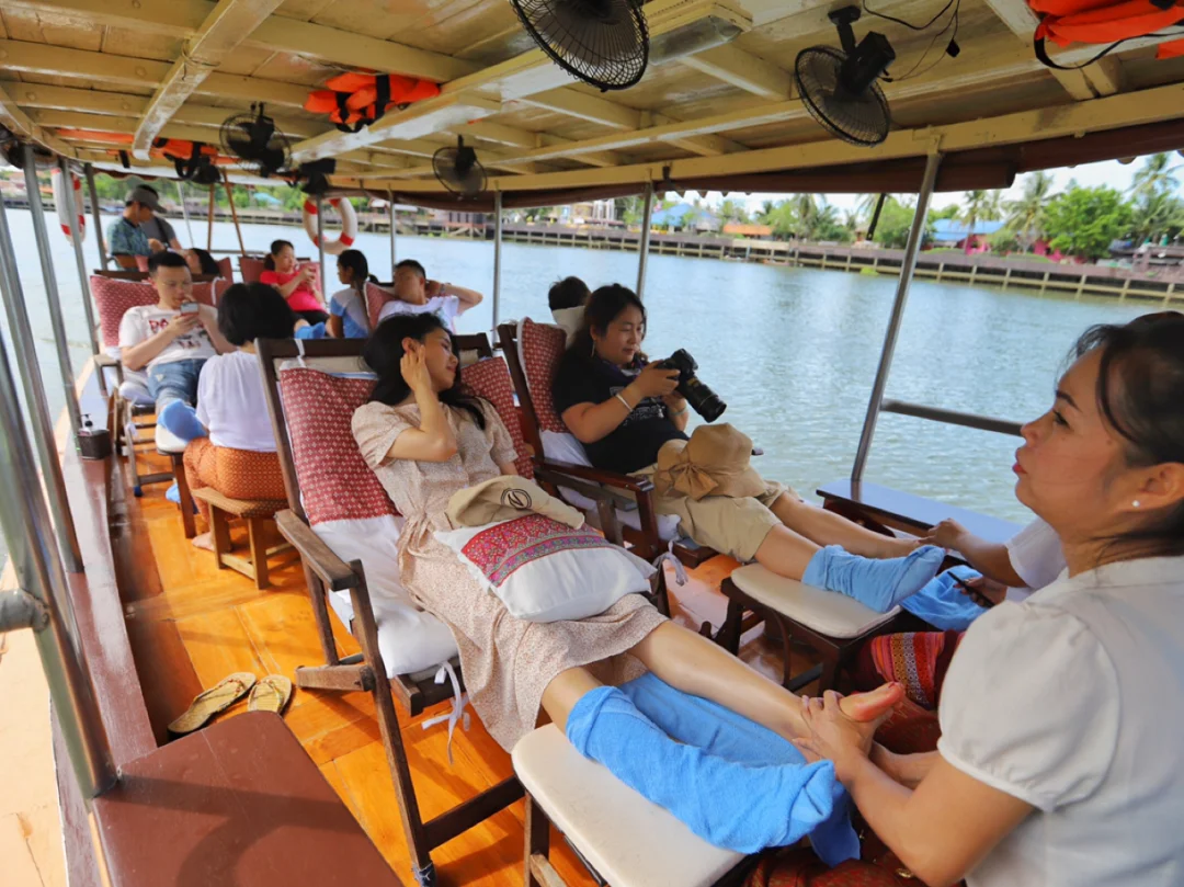 泰国游船按摩