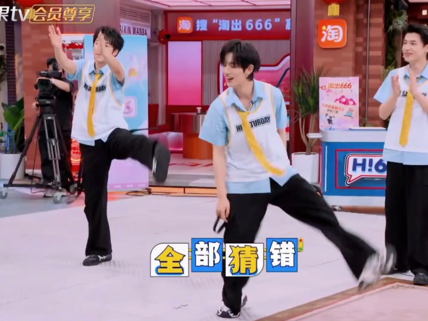 这只小鹅鹅怎么跳的乱七八糟的kkkkk 