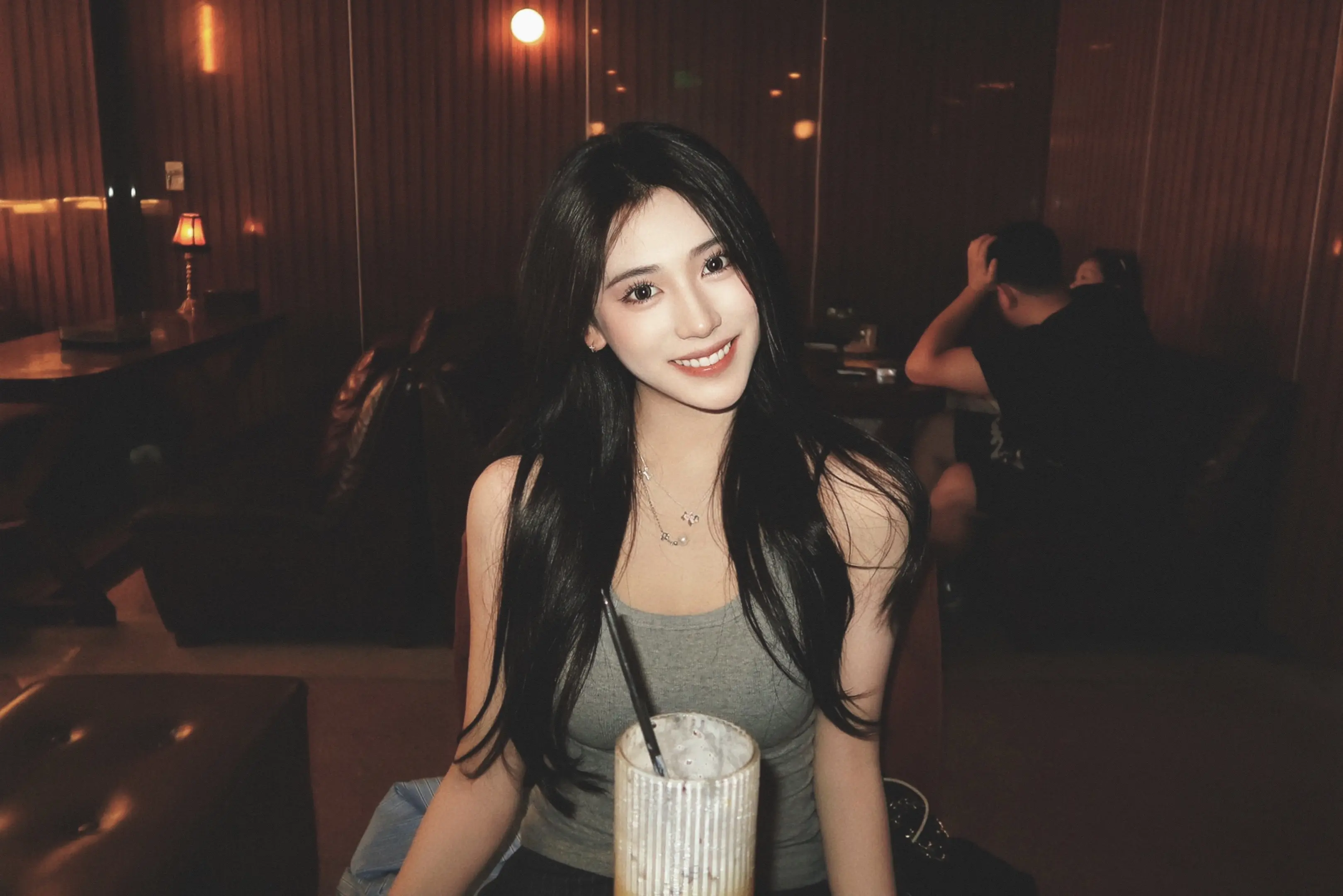 如果你问我幸福吗 我会毫不犹豫的说 遇见你我很幸福