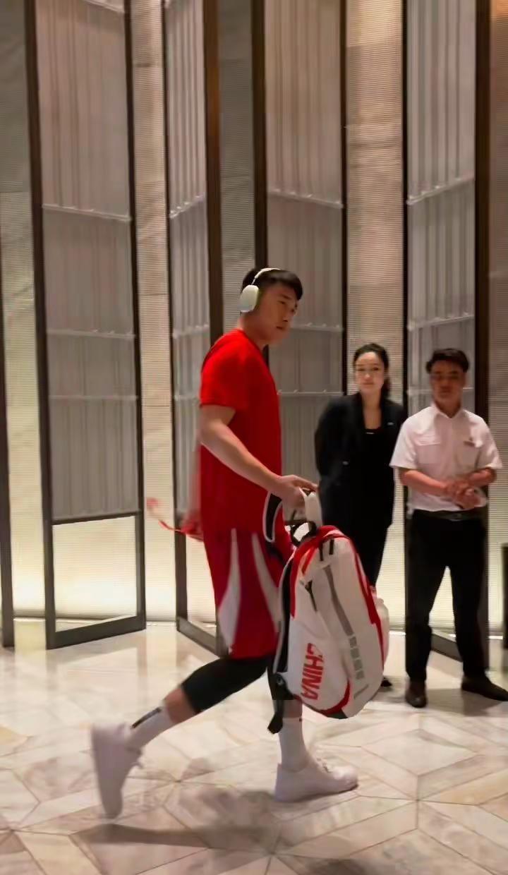 中国男篮热身赛（长沙站）🏀。🏀最强暑假工，王俊杰😎⛹🏻‍♂️中国男篮 王