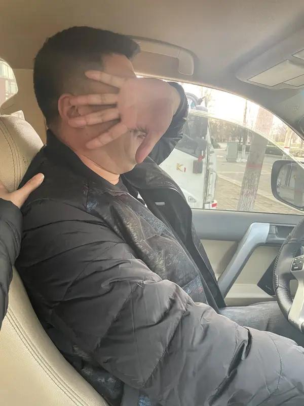 年薪五六十万却借200万还盗信息！浙江“高管”翻车现场，网友怒喊：脸都不要了！