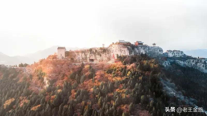 青州的美景，随手一拍都是大片。冬天的青州宛如童话世界。登云门山看日出，当第一缕阳