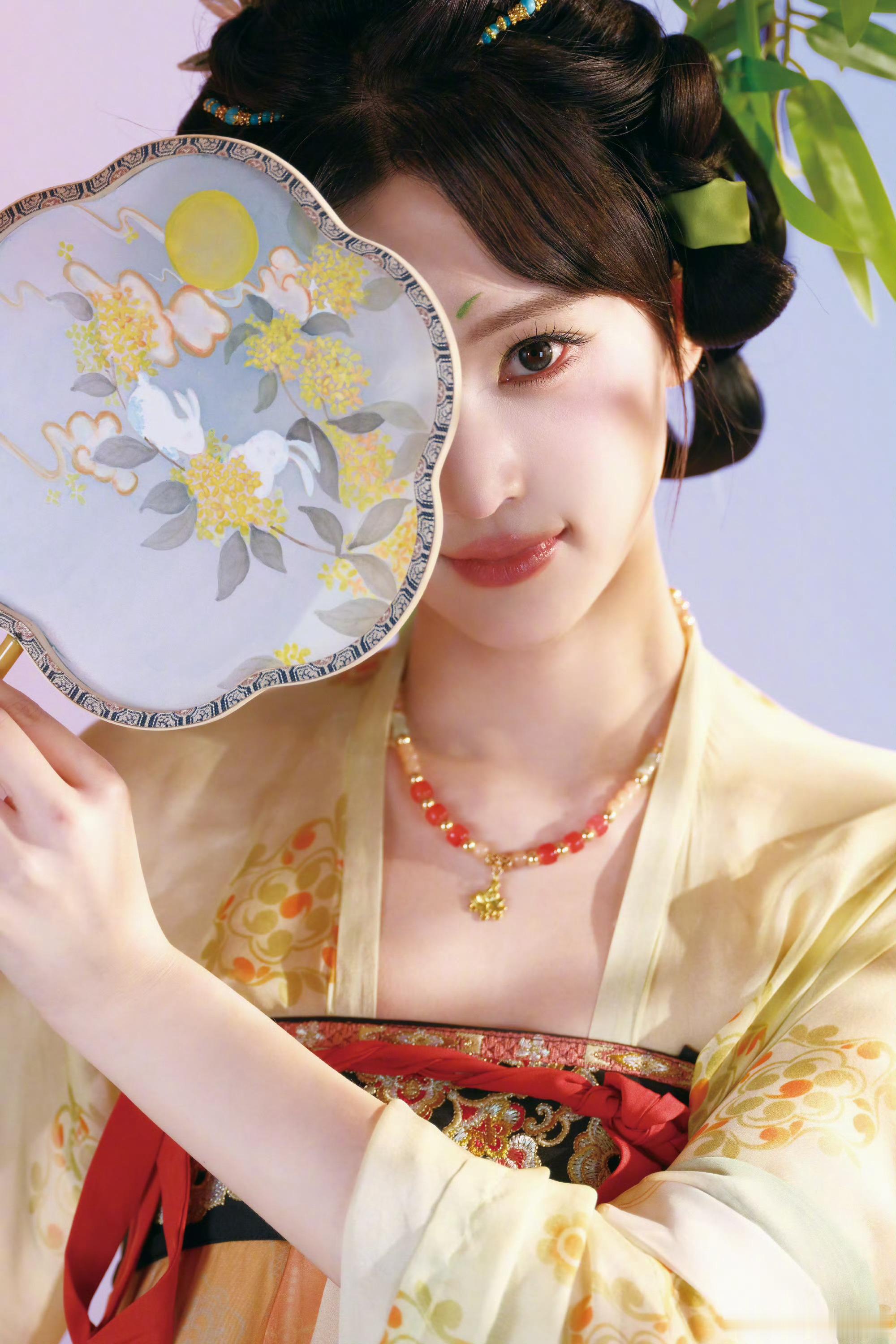 黄灿灿上中秋之夜紧张的一晚上没睡 黄灿灿因为今晚的中秋之夜舞台紧张的一整晚没睡[