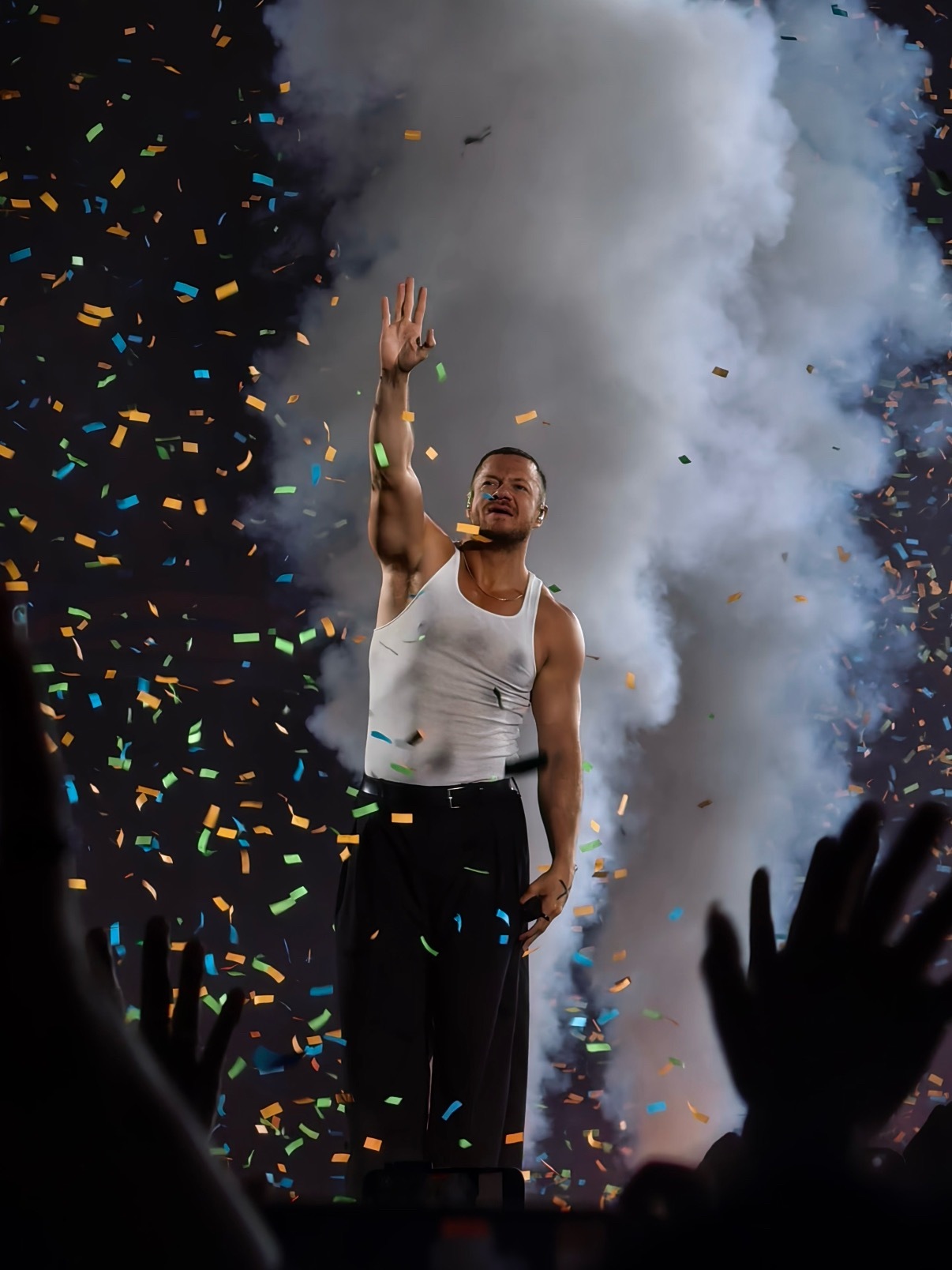 团队回应李佳琦直播间上架梦龙演唱会门票李佳琦你是懂我们想要什么的！不愧是所有女生