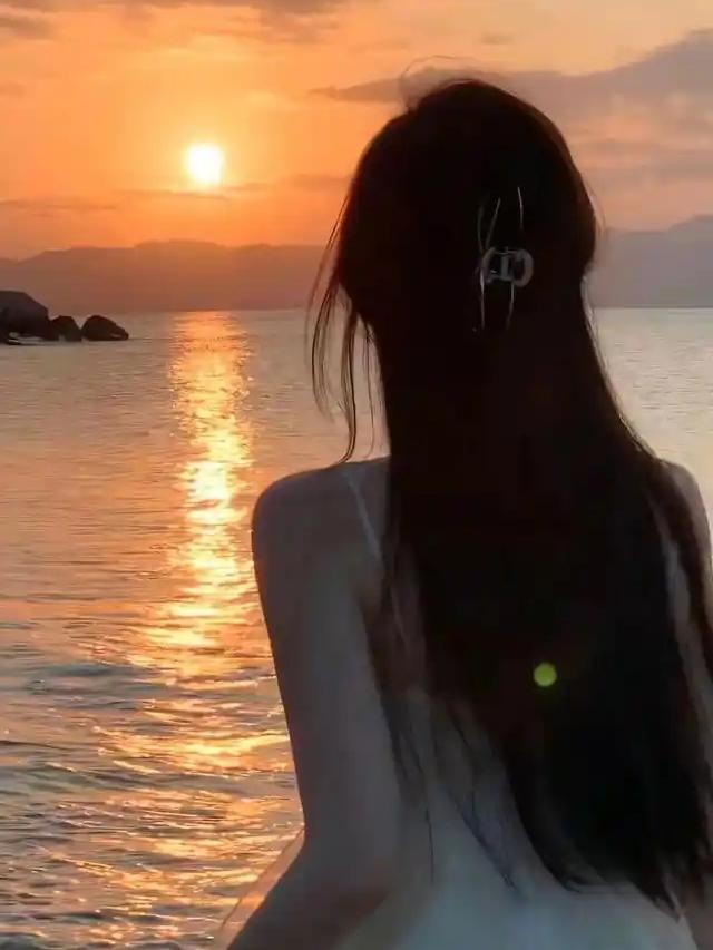 人这一生，福报从来都不是凭空来的
 
慢慢活越明白一个道理，世上哪有平白无故的好