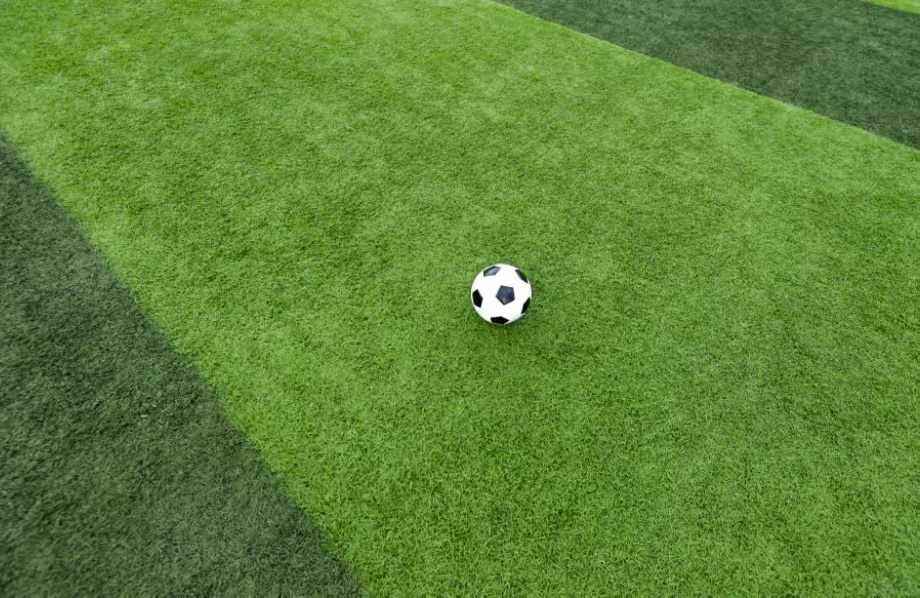 巴萨下架不当图片内容 事后轻飘飘一句“第三方失误”就想甩锅？授权运营就该担责？别