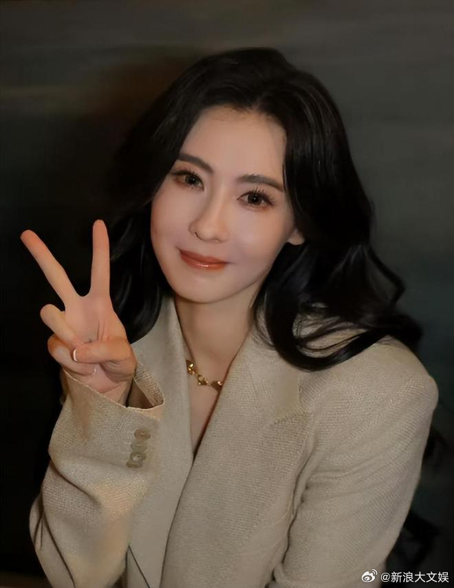 张柏芝与前经纪人纠纷案胜诉张柏芝与前经纪人官司胜诉 据港媒，张柏芝遭前经纪人控告