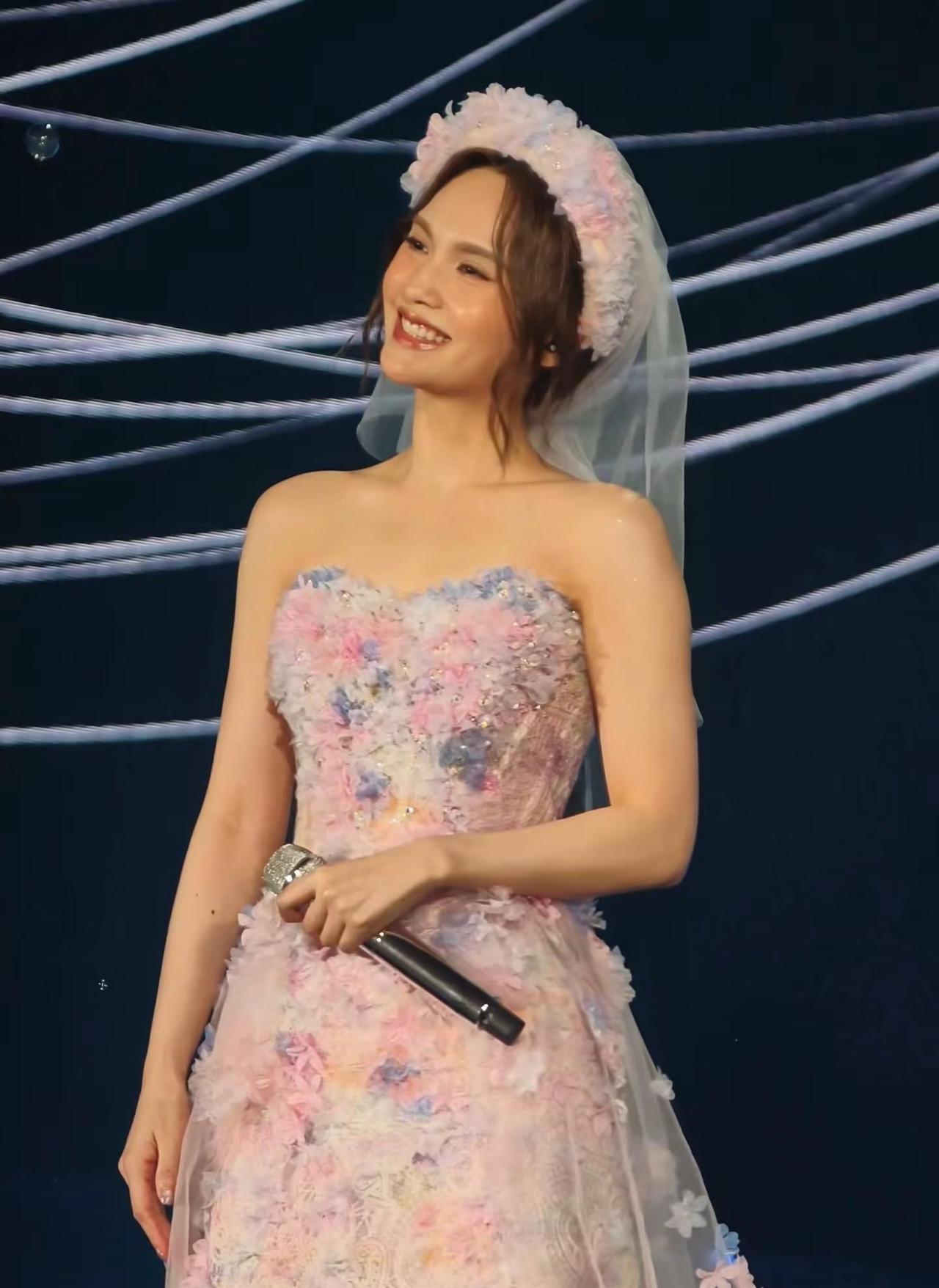 杨丞琳《房间里的大象》世界巡回演唱会—广 杨丞琳《房间里的大象》世界巡回演唱会—