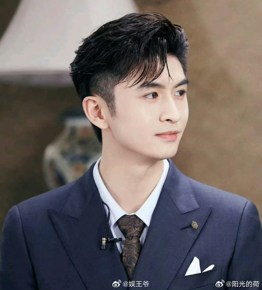 张云龙五官轮廓优越 被张云龙颜值惊艳到了张云龙能扛住镜头特写