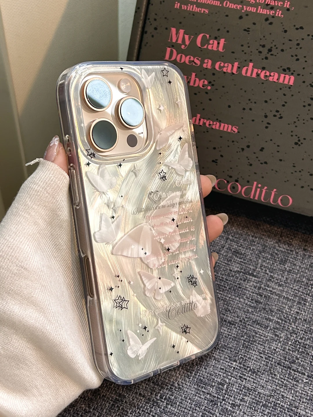 很喜欢的和沙漠金好配蝴蝶高颜值手机壳耶！