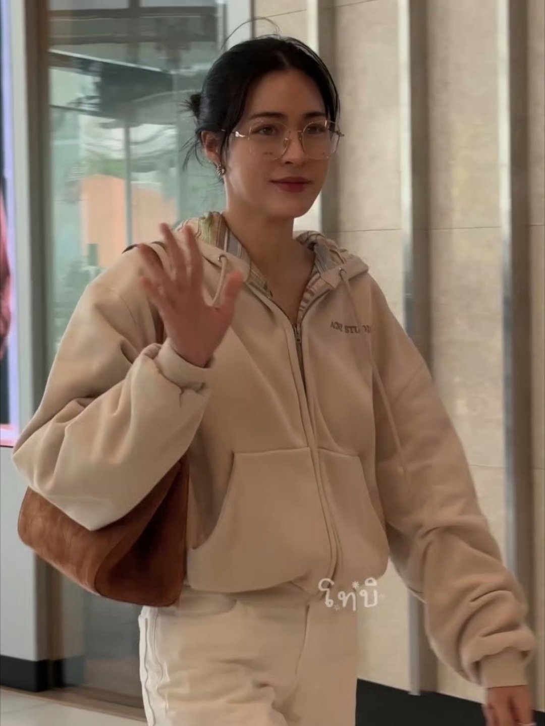 小帅帅和她的一根呆毛[女孩儿] ​​​