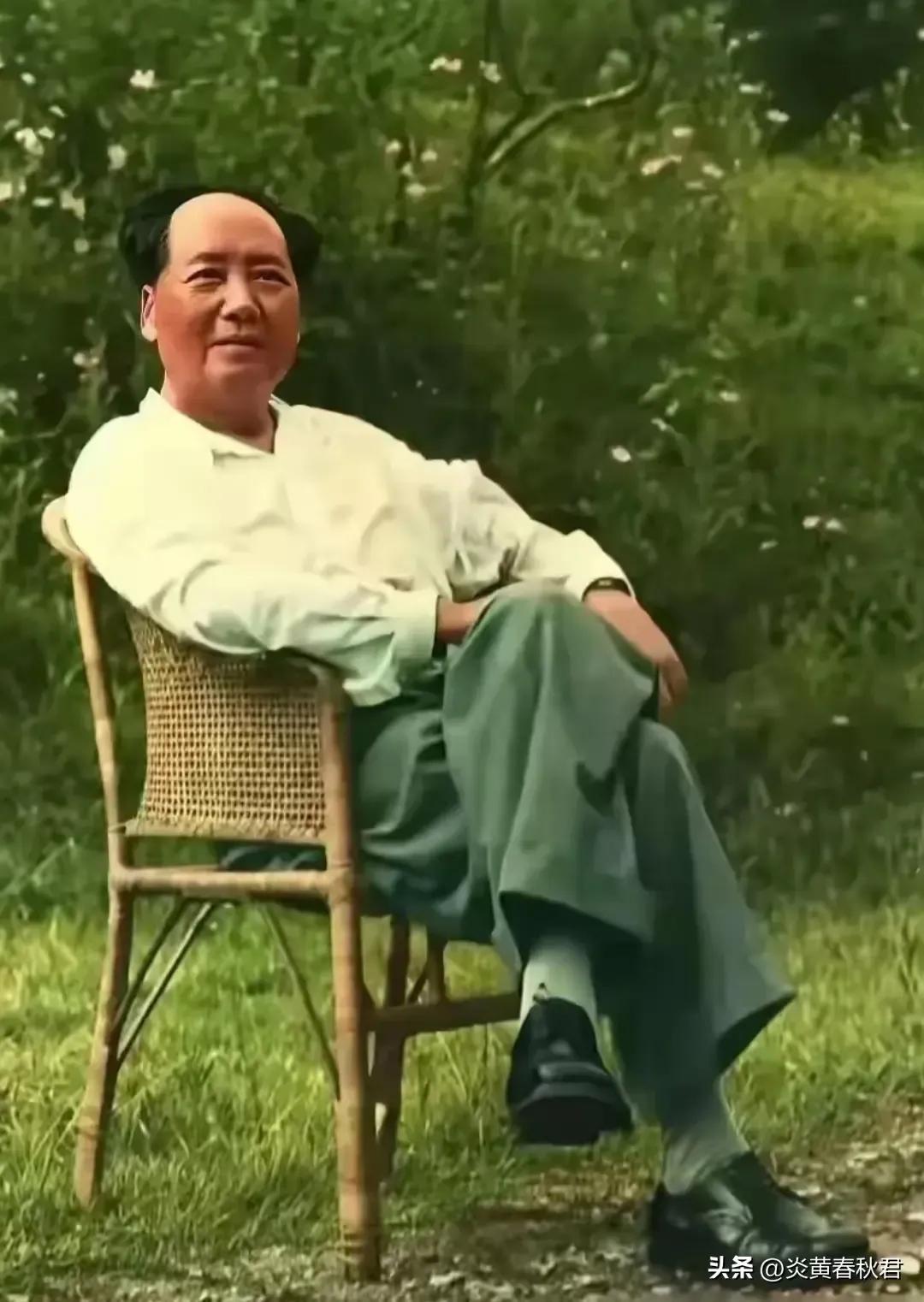慈祥和蔼可亲的毛爷爷，人们永远爱您[祈祷][祈祷]