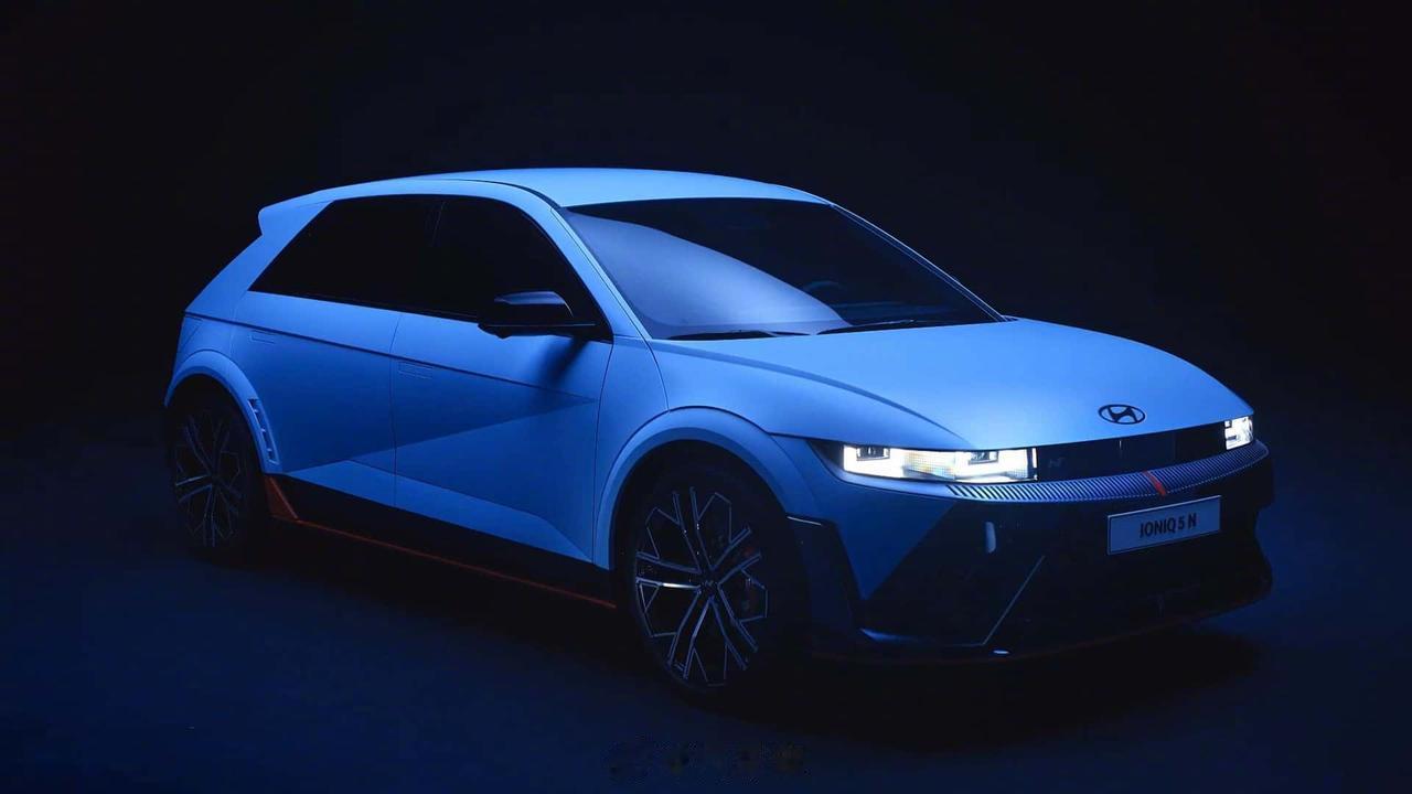 据所悉，现代 IONIQ 5 N将在2024年正式引入中国，成为N品牌第二款引入