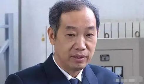 马伟明院士又抛出了一个大胆想法，计划在平均海拔4000米的青藏高原，铺设一条2公