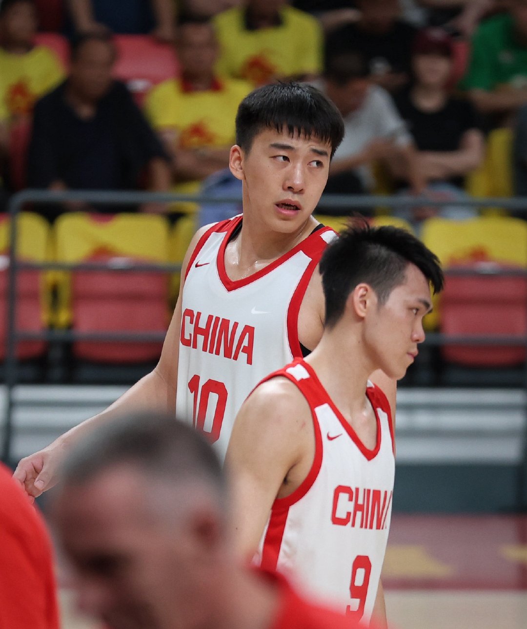 今晚19:30分！中国男篮热身赛第二场，咪咕视频搜索一登大师点关注，免费看直播解