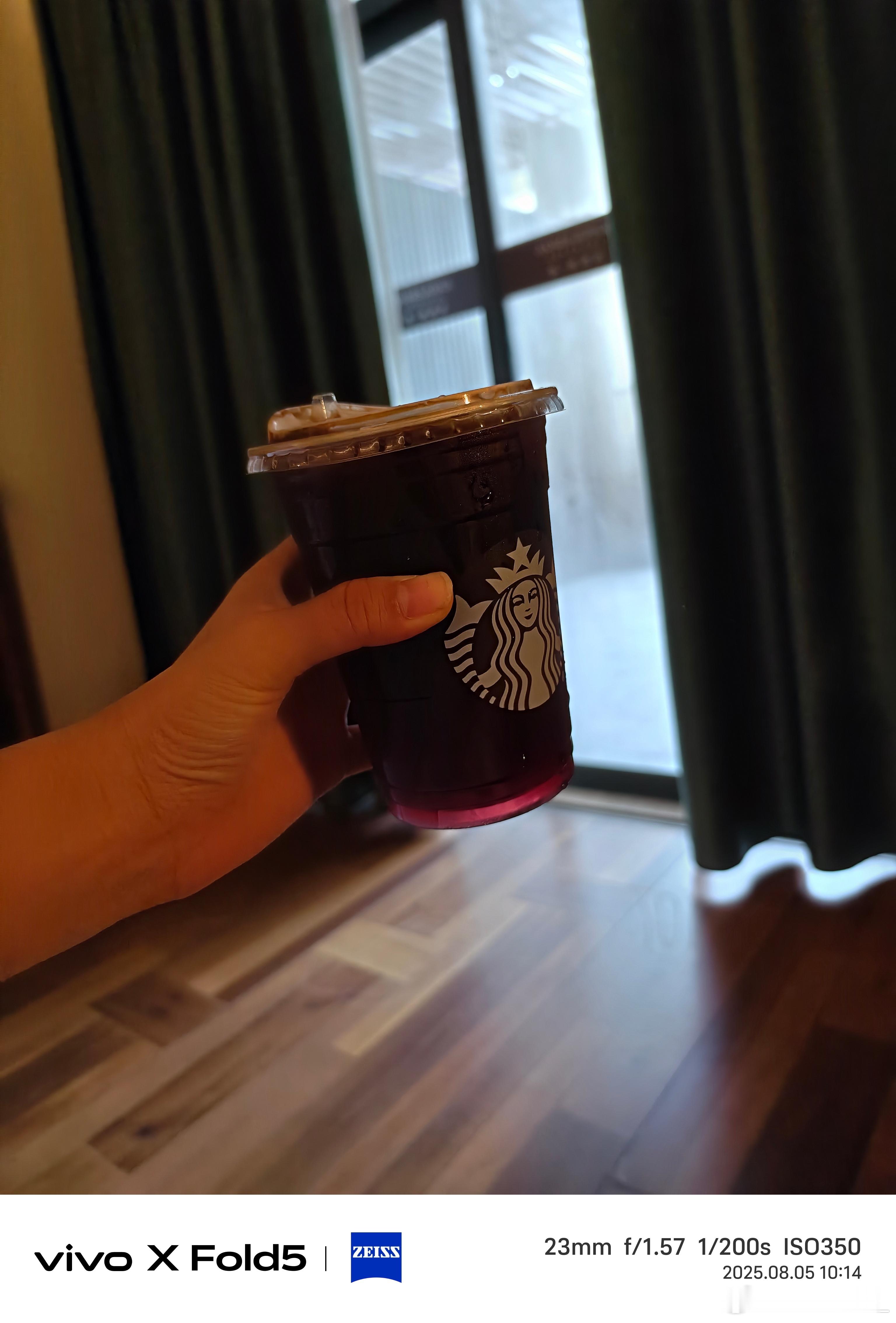 这4类人喝咖啡会格外受益只有喝黑咖啡才受益，那些加牛奶、果汁、糖浆的，统称为不健