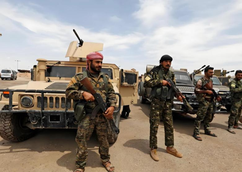 美伊谈判刚谈崩，特朗普直接放狠话，霍尔木兹海峡要封，还扬言一天内拿下伊朗，连海水