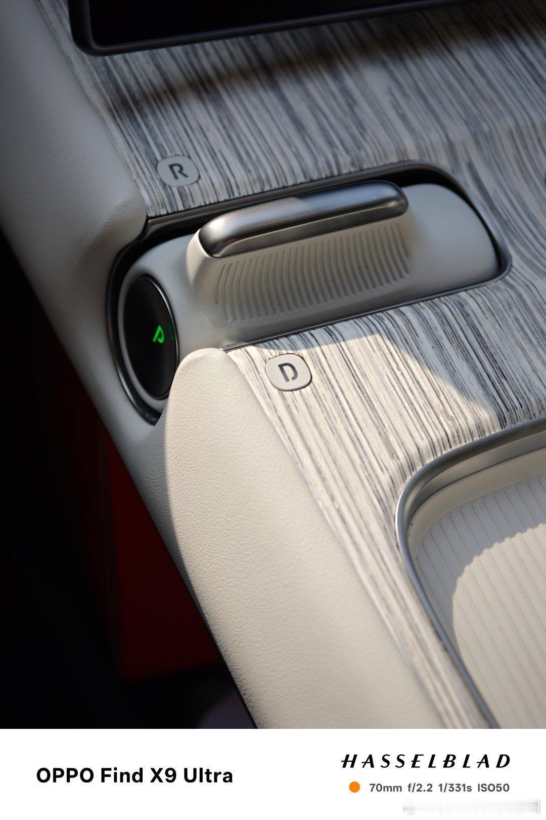 克制这个词被友商提多了之后蔚来NT2.0的设计含金量有在增加的大v聊车蔚来