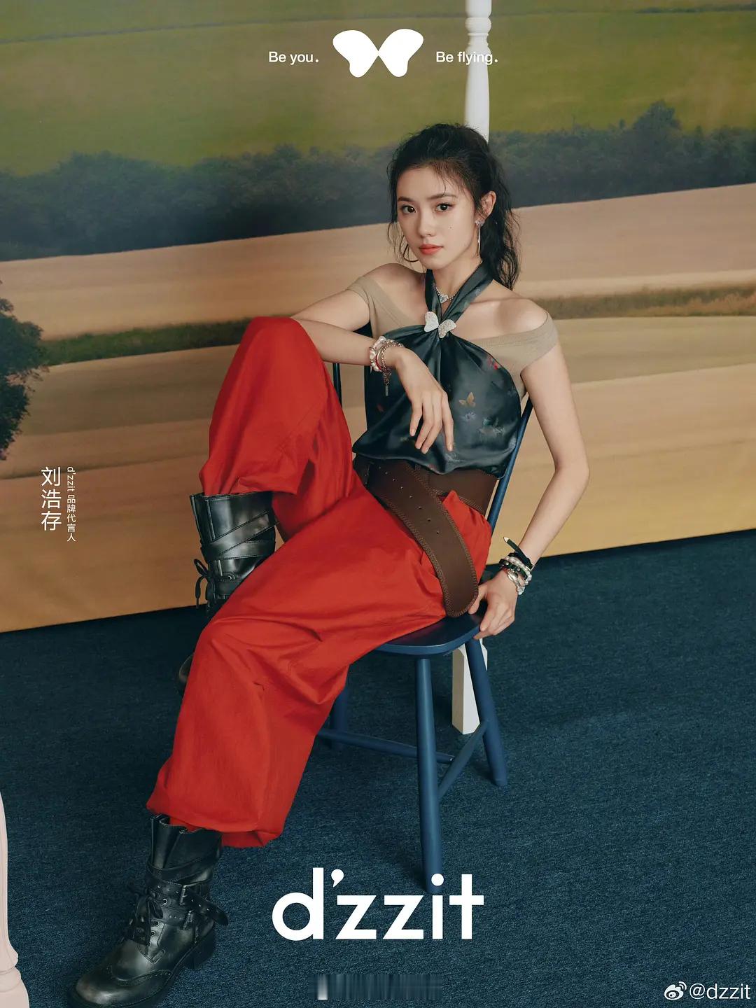 刘浩存好适合服饰品类代言，不同风格灵动的美。 