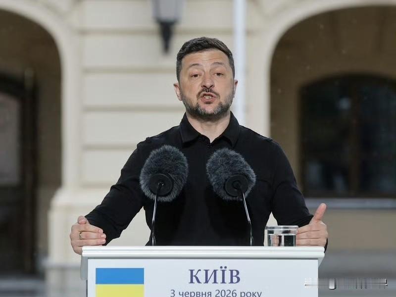 看准美国陷伊朗泥潭，乌方主动写信邀约普京线下会谈
 
美国精力全数被伊朗议题牵绊