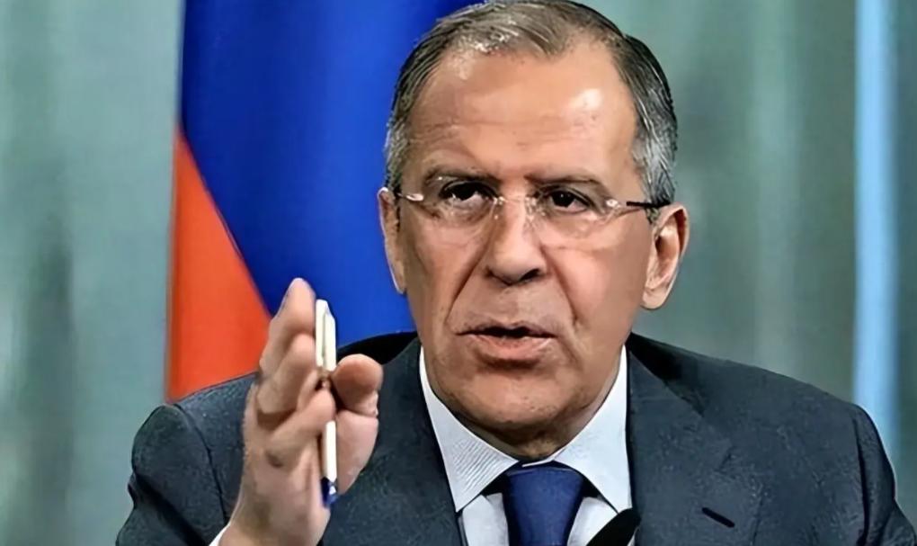 俄罗斯毫不遮掩承认给伊朗提供武器，其实现在最不希望停就是俄罗斯了，因为美伊开打，